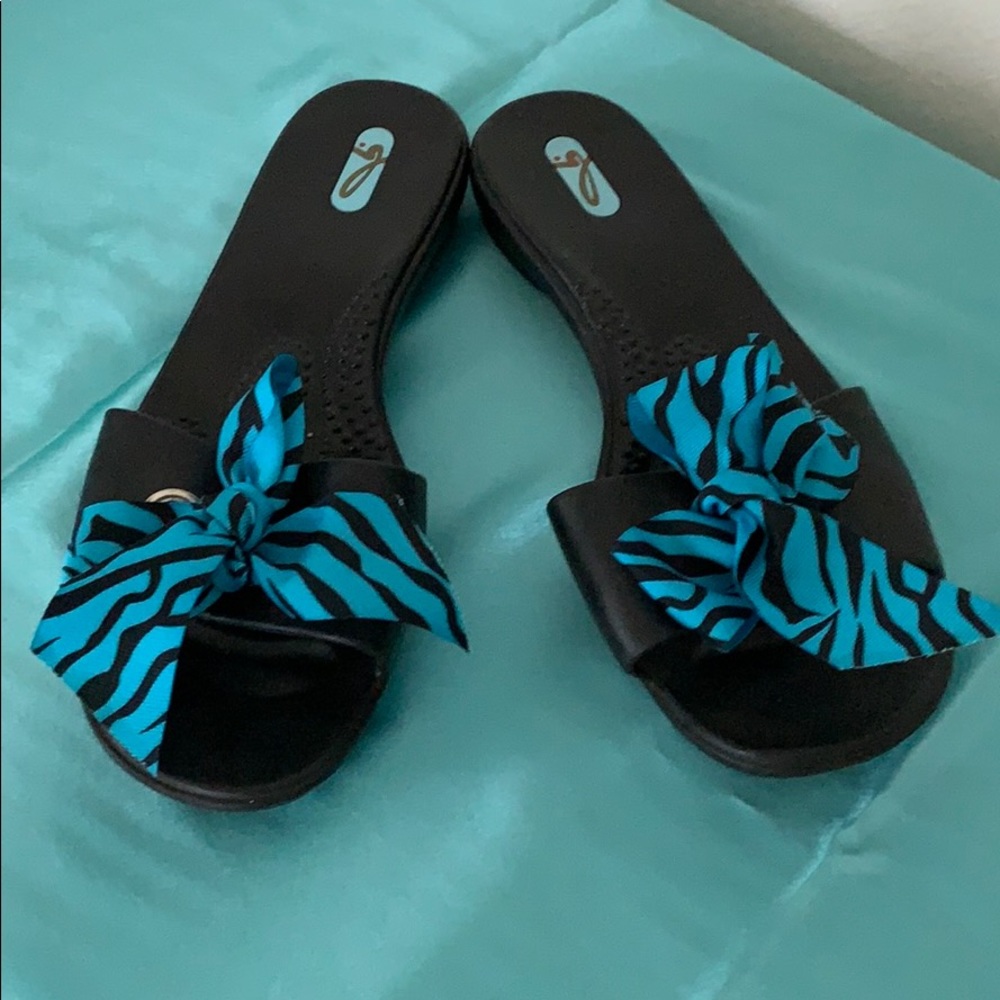 OKAL Slip-On Sandals-Size M/L